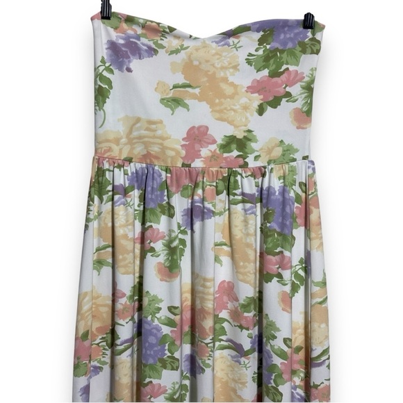 ASOS Mid-Length Sweetheart Neck Cinched Waist White With Floral Strapless Dress - Picture 13 of 15